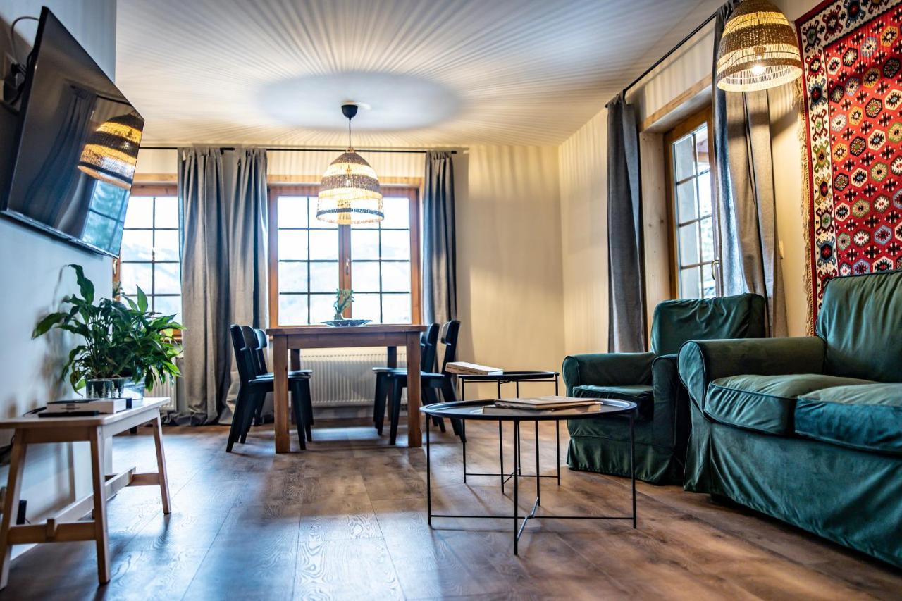 Leluja Apartment *