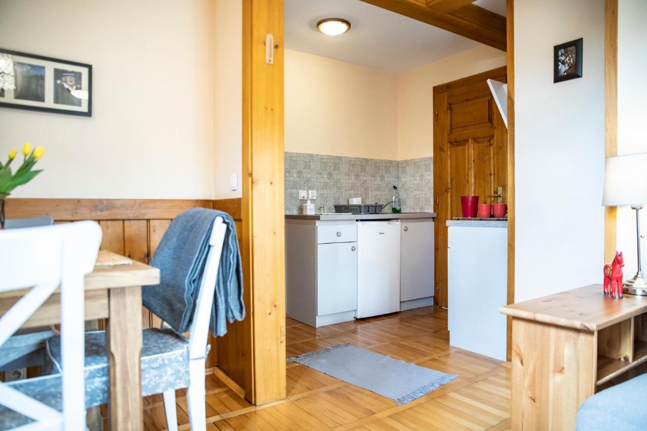 Apartment Leluja *